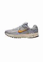 NIKE - Sneakers Zoom Vomero 5 MS in Pelle, Multicolore (10)