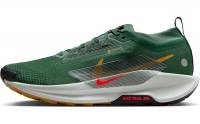 NIKE Pegasus Trail 5 Gore-Tex, Sneaker Uomo, Abete Rosso Cremisi Argilla Verde, 44 EU